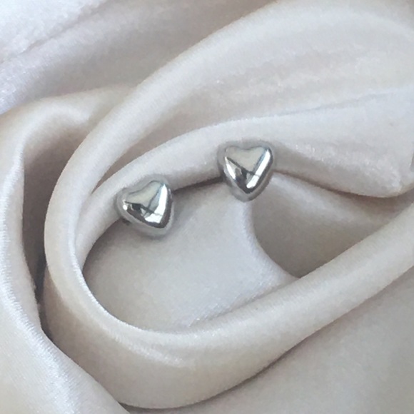 Jewelry - Bubbled Silver Heart post earrings